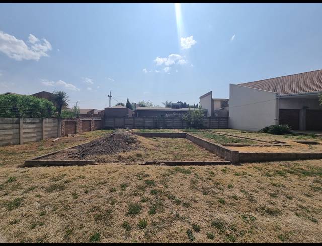 777M² VACANT LAND FOR SALE IN VANDERBIJLPARK SW 5